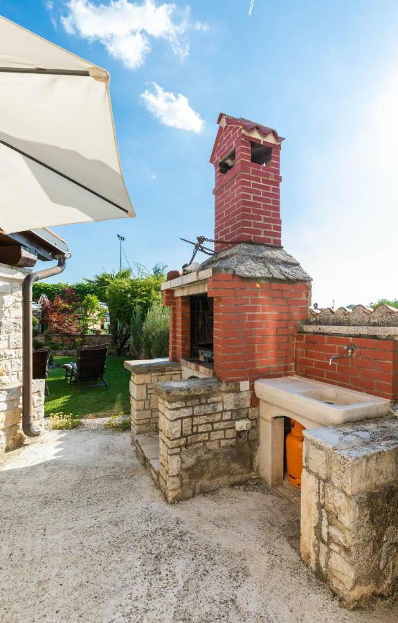 Holiday Home Ana Kanfanar Exterior photo